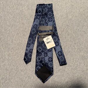 Kenneth Cole Reaction Navy Checkered Tie NWT